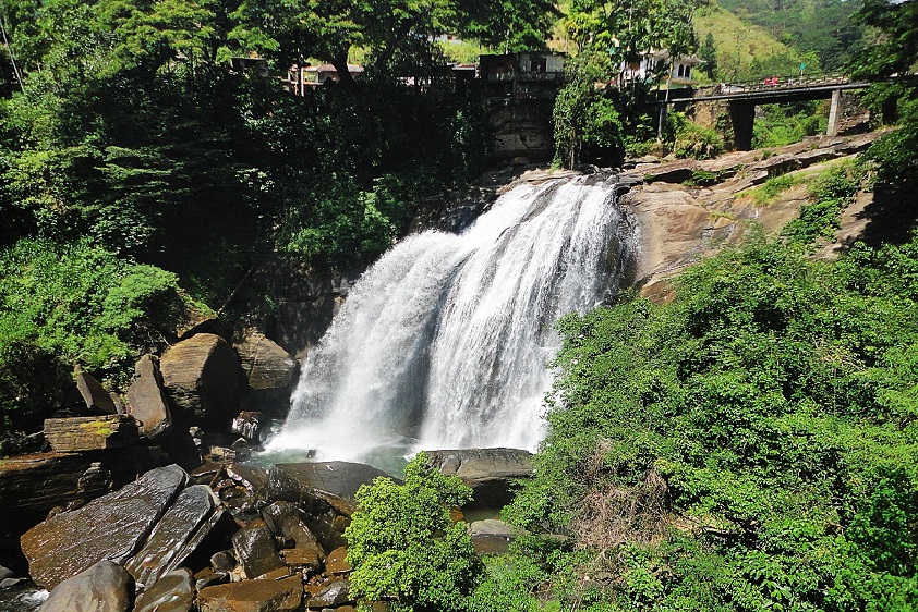 Huluganga Ella Falls | Kandy